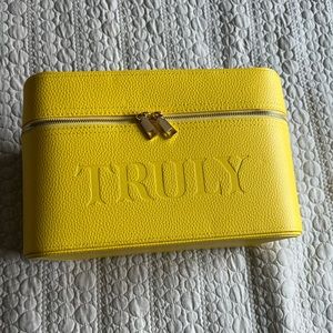 Truly Traincase-Brand New!